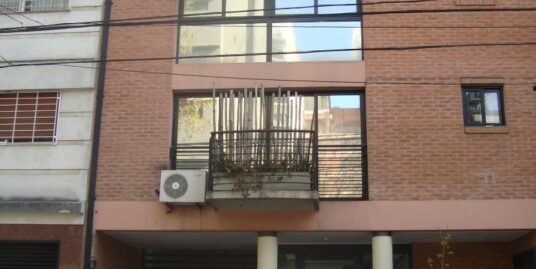 2 AMB. EN DUPLEX CON RENTA EN COLEGIALES!