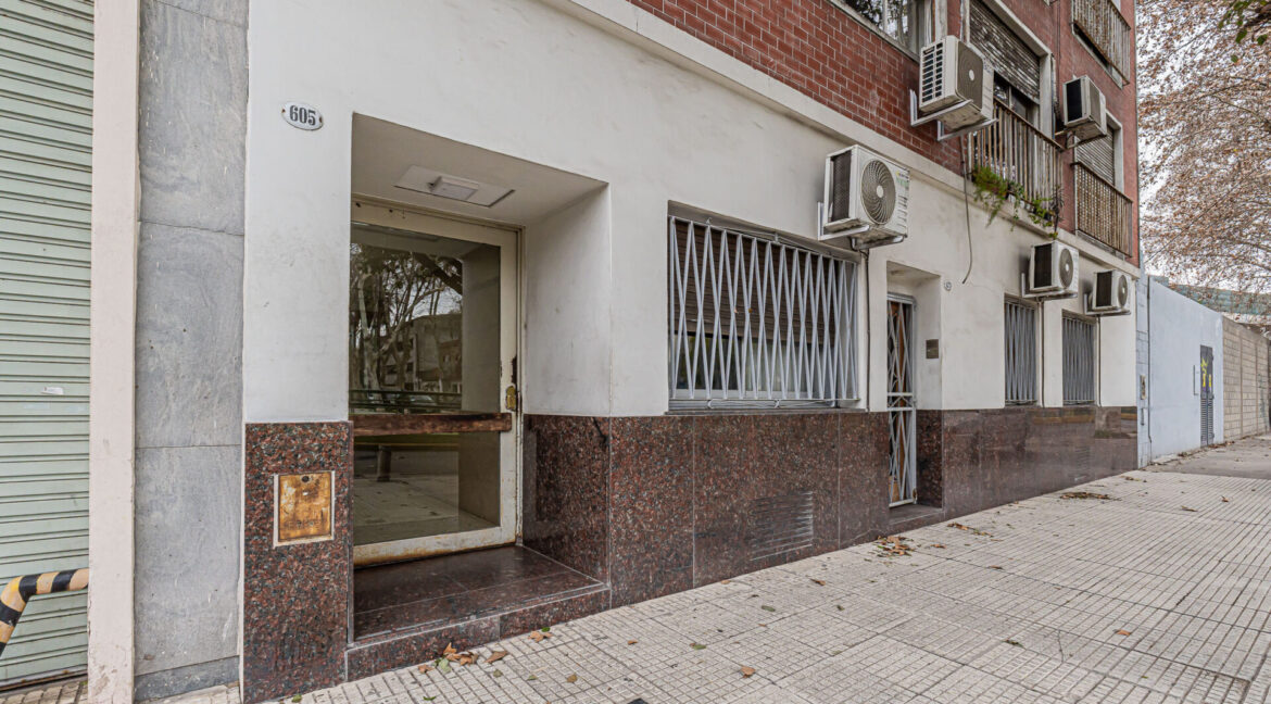 Av. Dorrego 605 - 12
